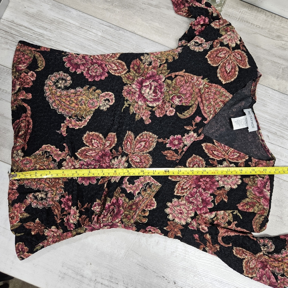 Vintage Metaphor Textured Dark Floral VNeck Top Blouse Medium Y2K Dark Romantic - Picture 6 of 12
